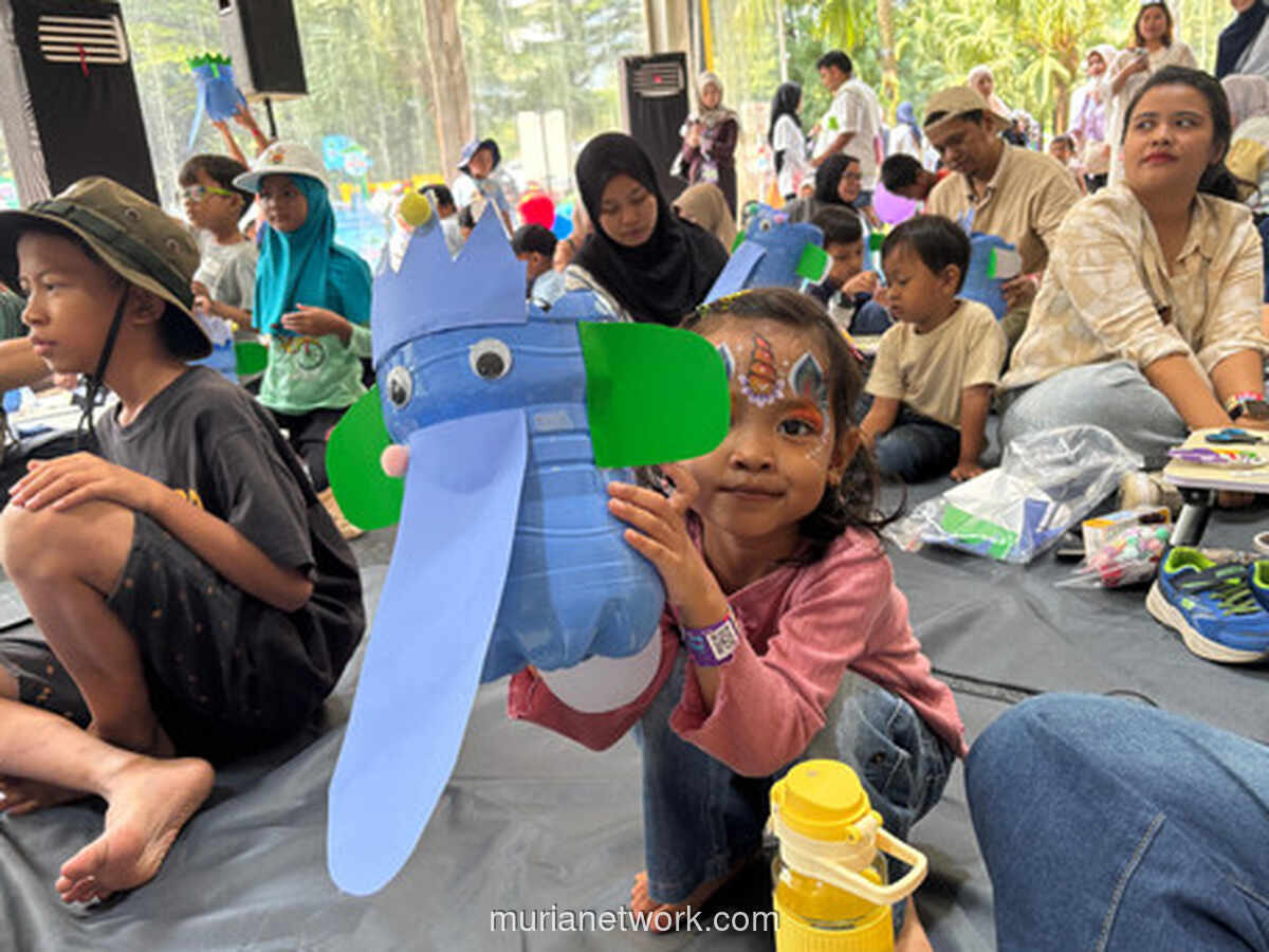 Galon Bekas Le Minerale Disulap Jadi Pot Karakter Lucu di Festival Hari Anak