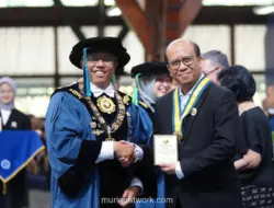 Direktur PLN Raih Penghargaan Tertinggi ITB atas Kontribusi di Sektor Ketenagalistrikan