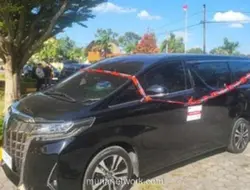 KPK Sita Mobil Alphard Diduga Suap untuk Bupati Lombok Barat