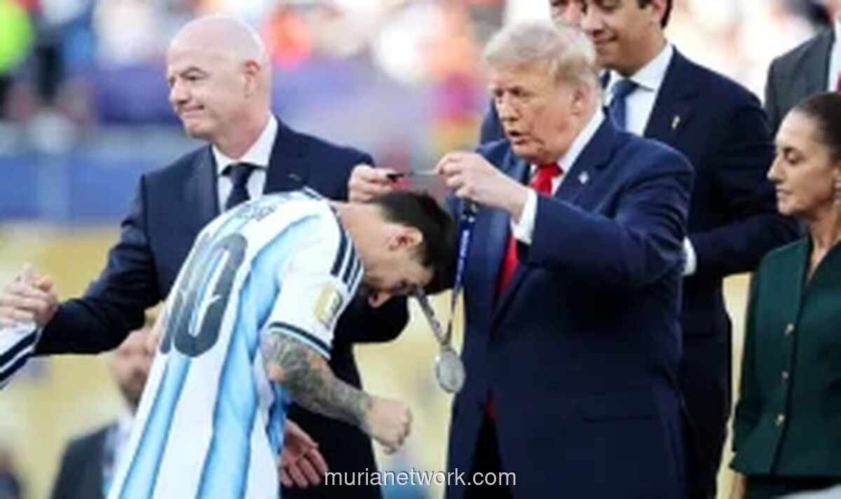 Martinez dan Romero Hindari Jabat Tangan dengan Trump di Final Piala Dunia