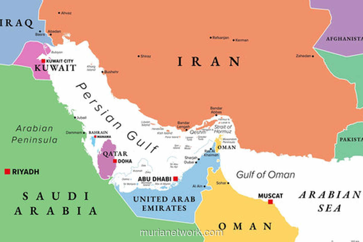 Empat Awak Kapal AL Kuwait Terluka Akibat Serangan Iran di Selat Hormuz