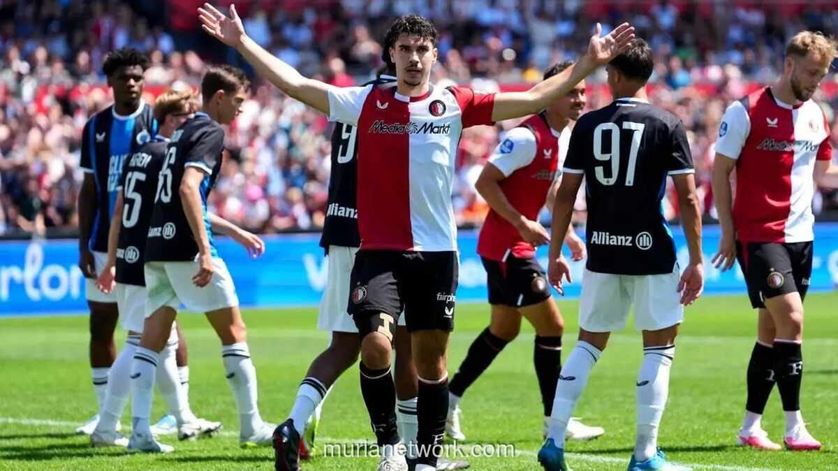 Feyenoord Balikkan Keadaan, Kalahkan Club Brugge 3-1 dalam Uji Coba