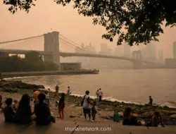 Kabut Asap Kebakaran Hutan Kanada Selimuti New York, Kualitas Udara Memburuk