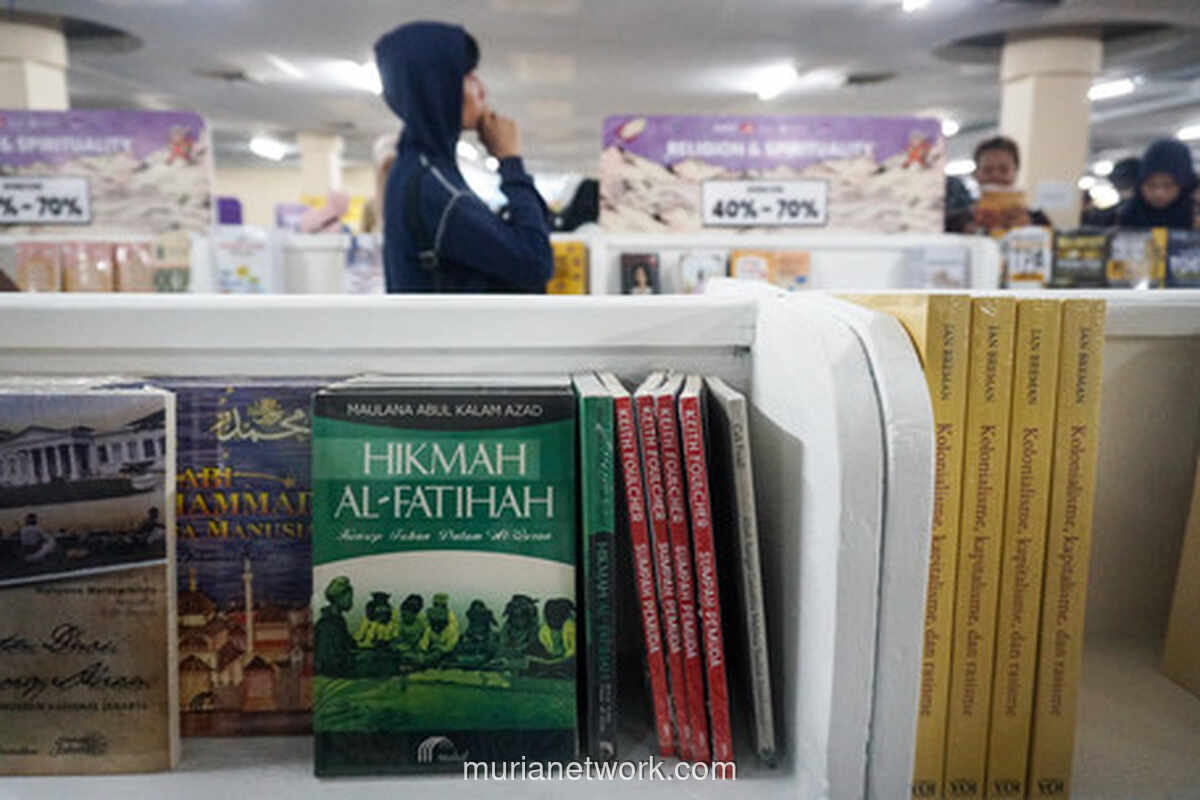 Bazar Buku Murah di Blok M Diserbu Warga saat Libur Sekolah
