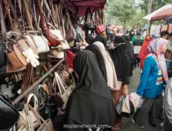 CFD BKT Dipadati Warga yang Berolahraga dan Berbelanja