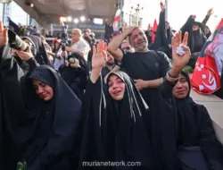 Ribuan Pelayat Iringi Pemakaman Kenegaraan Ali Khamenei di Teheran