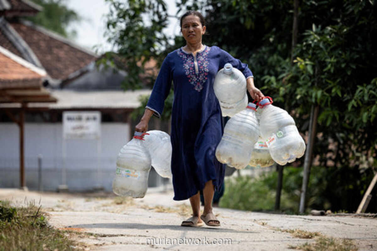 BPBD Bekasi Salurkan 10.000 Liter Air Bersih ke Warga Terdampak Kekeringan