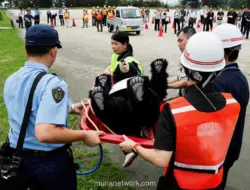 Polisi dan Pemburu Bersertifikat Gelar Simulasi Serangan Beruang di Jepang