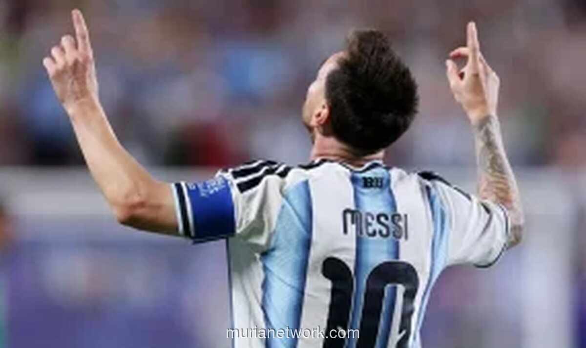 Gaji Messi Setahun Lebih Besar dari Nilai Seluruh Skuad Tanjung Verde