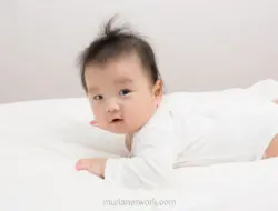 Fenomena Bayi Ngeplank, Dokter Ungkap Manfaat dan Tanda Bahaya
