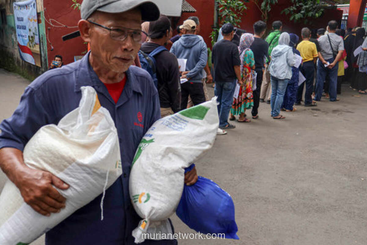 Pemerintah Matangkan Penyaluran Bansos Lewat Koperasi Desa Merah Putih