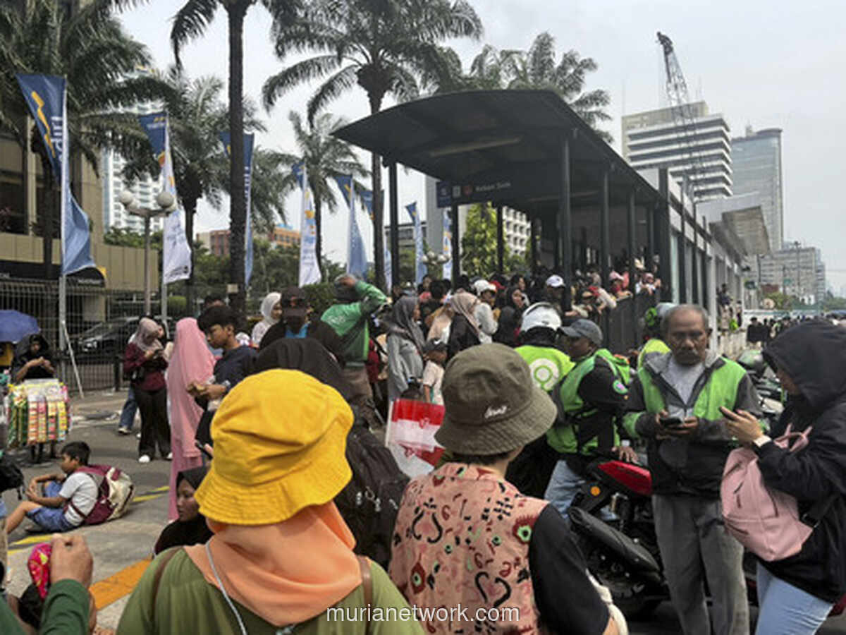 Transjakarta Tutup Sementara Halte Kebon Sirih Akibat Perbaikan Jalan