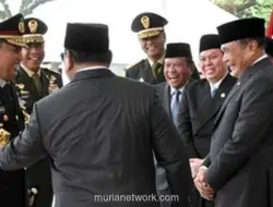 Keakraban Prabowo, Kapolri, dan Panglima TNI Warnai Upacara Prasetya Perwira 2026
