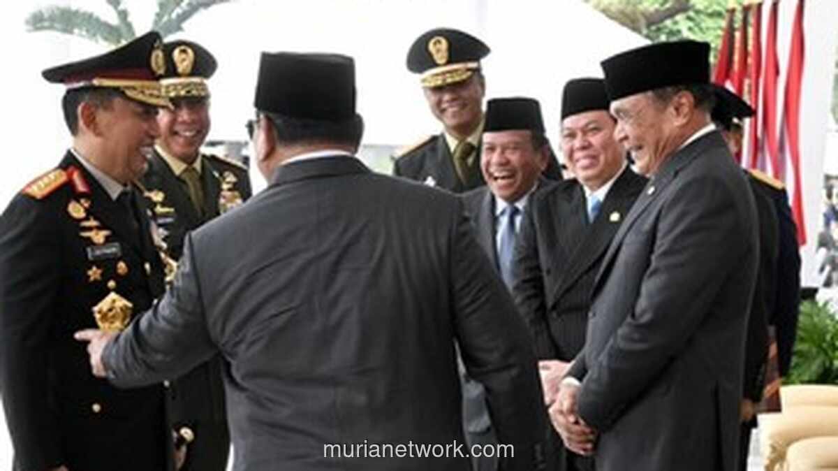Keakraban Prabowo, Kapolri, dan Panglima TNI Warnai Upacara Prasetya Perwira 2026