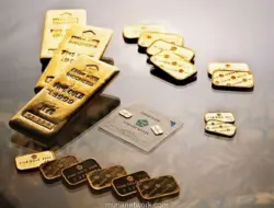 Harga Emas Antam Hari Ini Turun Rp4.000 per Gram, Buyback Ikut Terkoreksi