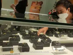 Harga Emas Global Terkoreksi, Prospek Industri Tetap Solid