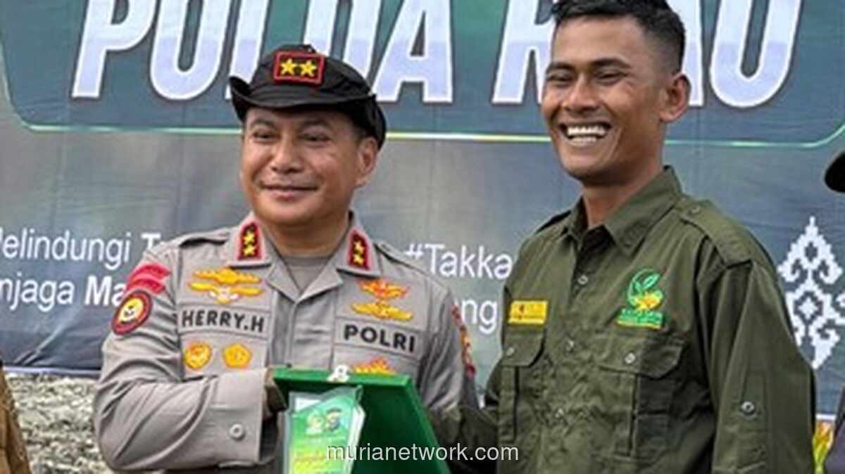Polda Riau Diganjar Penghargaan Green Policing atas Penindakan Perusakan Mangrove