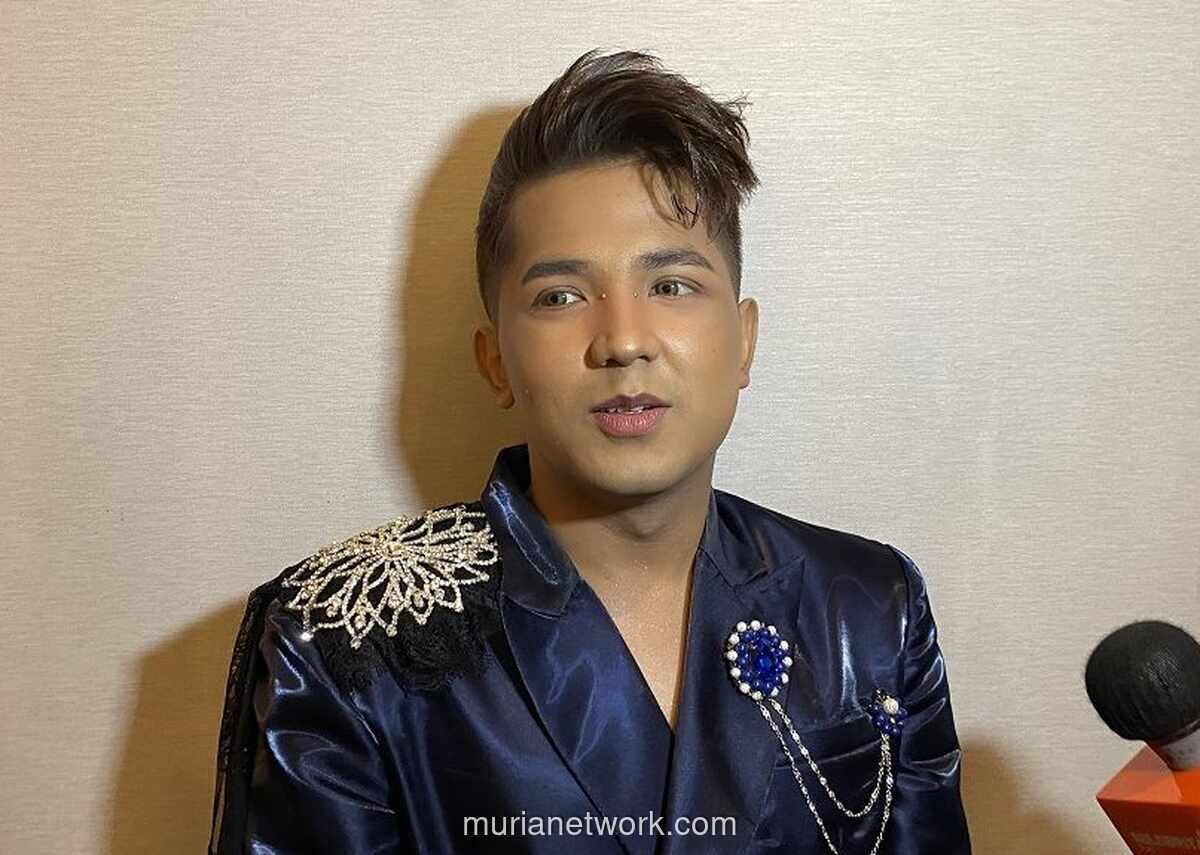 Jirayut Bawa Delapan Asisten Selama Syuting Film Horor Komedi Cek Khodam