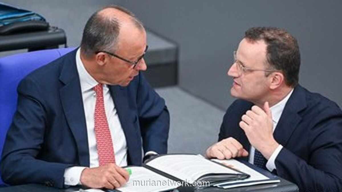 Kontroversi Surogasi Memicu Mundurnya Ketua Fraksi Konservatif Jerman