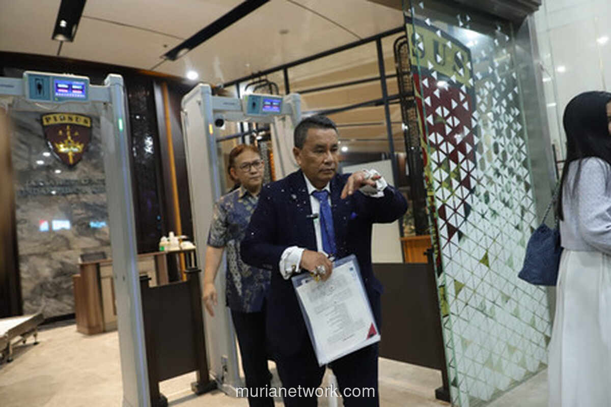 Hotman Paris Resmi Kuasai Febrie Adriansyah, 18 Pertanyaan soal ASABRI Tak Berujung Penahanan