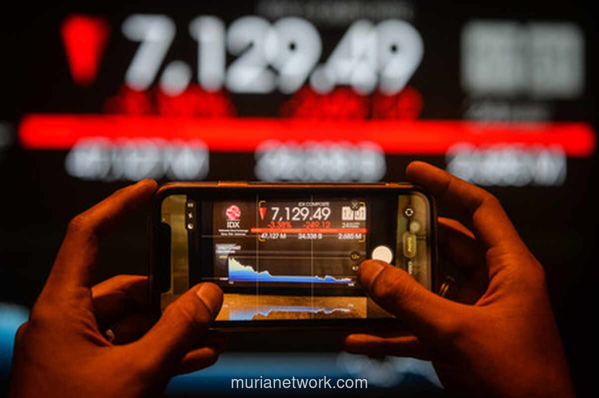 IHSG Ditutup Menguat, Rupiah Perkasa di Tengah Bursa Asia Hijau