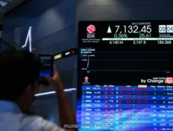IHSG Ditutup Hijau di Sesi I, Rupiah Ikut Menguat