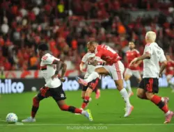 Paulo Pezzolano Ubah Taktik, Internacional Tahan Flamengo 1-1