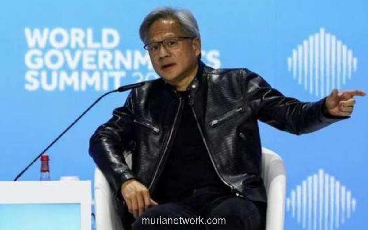 Jaket Kulit Hitam CEO Nvidia Laku Rp17,2 Miliar di Lelang