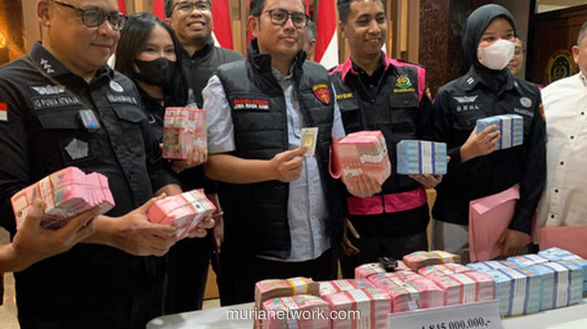 Pungli Perizinan di Dinas ESDM Jatim Capai Rp 8,4 Miliar, Empat Tersangka Dibui