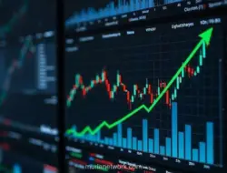 IHSG Sesi I Menguat ke 6.216,28, Sektor Bahan Baku Pimpin Kenaikan