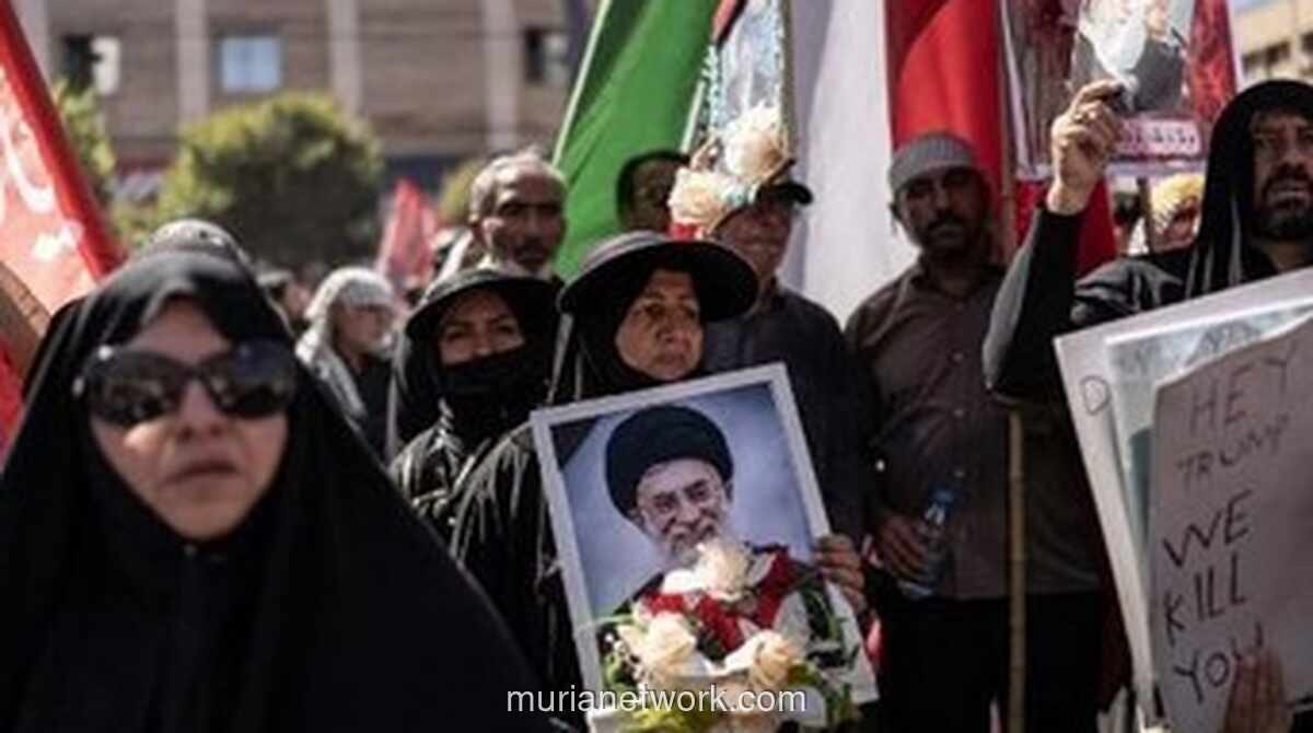 Jenazah Ali Khamenei Dimakamkan di Mashhad di Tengah Serangan Balasan AS-Iran