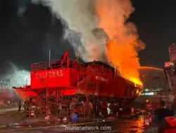 Kapal Basarnas Terbakar saat Perbaikan di Muara Baru