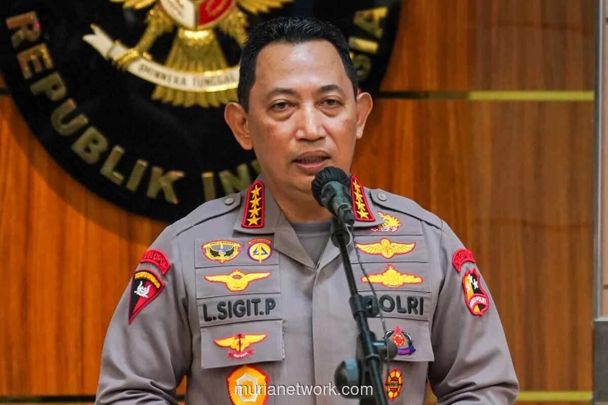 Kapolri Mutasi Dua Pejabat Utama dan Enam Kapolda