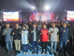 Nobar Final Piala Dunia 2026 di Mabes Polri, Kapolri Bagikan Jersey Timnas