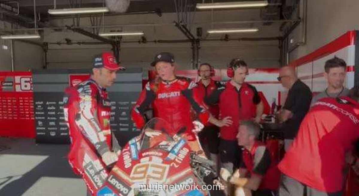 Kayla Yaakov, Pembalap Wanita Pertama yang Kendarai Motor Ducati Milik Marc Marquez