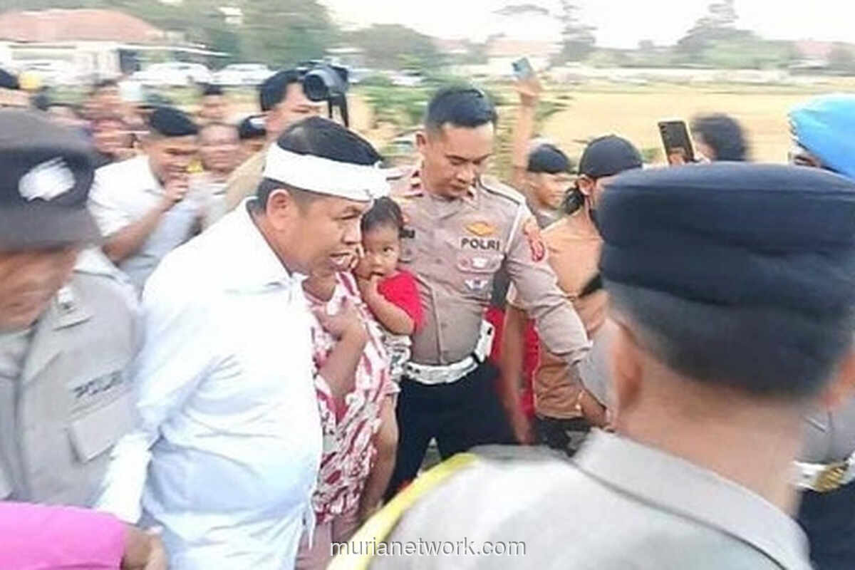Gubernur Jabar Dedi Mulyadi Datangi Keluarga Korban Kecelakaan Maut Pantura, Salurkan Santunan Rp25 Juta