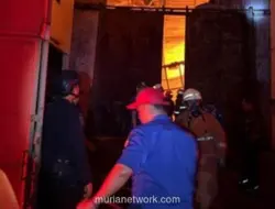 Kebakaran Hanguskan Tiga Gudang di Tangerang, Brimob Ikut Padamkan Api