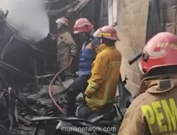 Kebakaran Gudang Spare Part Motor di Bogor, Kerugian Capai Rp500 Juta