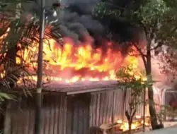Gudang Sparepart Motor di Tajur Halang Ludes Terbakar, Kerugian Capai Rp500 Juta