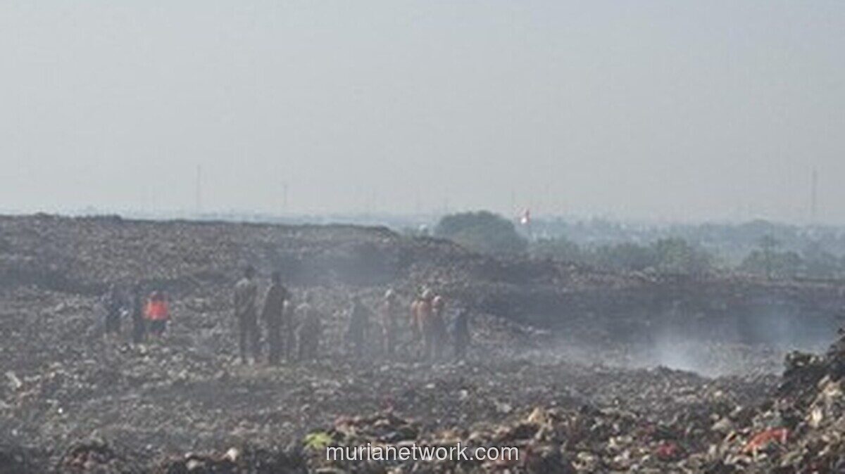 Kebakaran TPA Jatiwaringin Padam, KLH Pantau Api Bawah Permukaan