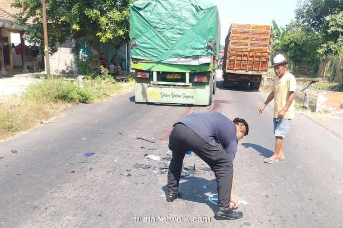 Kecelakaan Maut di Jombang, Pemotor Tewas Terlindas Truk Gandeng saat Menyalip