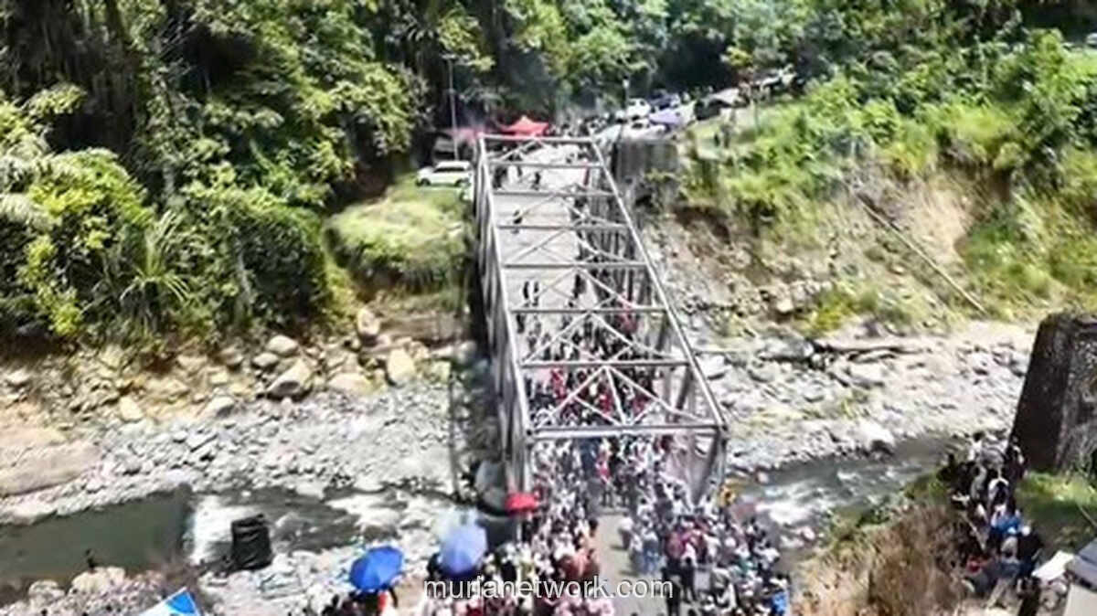 Warga Bener Meriah Haru Resmikan Jembatan Enang-Enang Hasil Swadaya Rp 1 Miliar