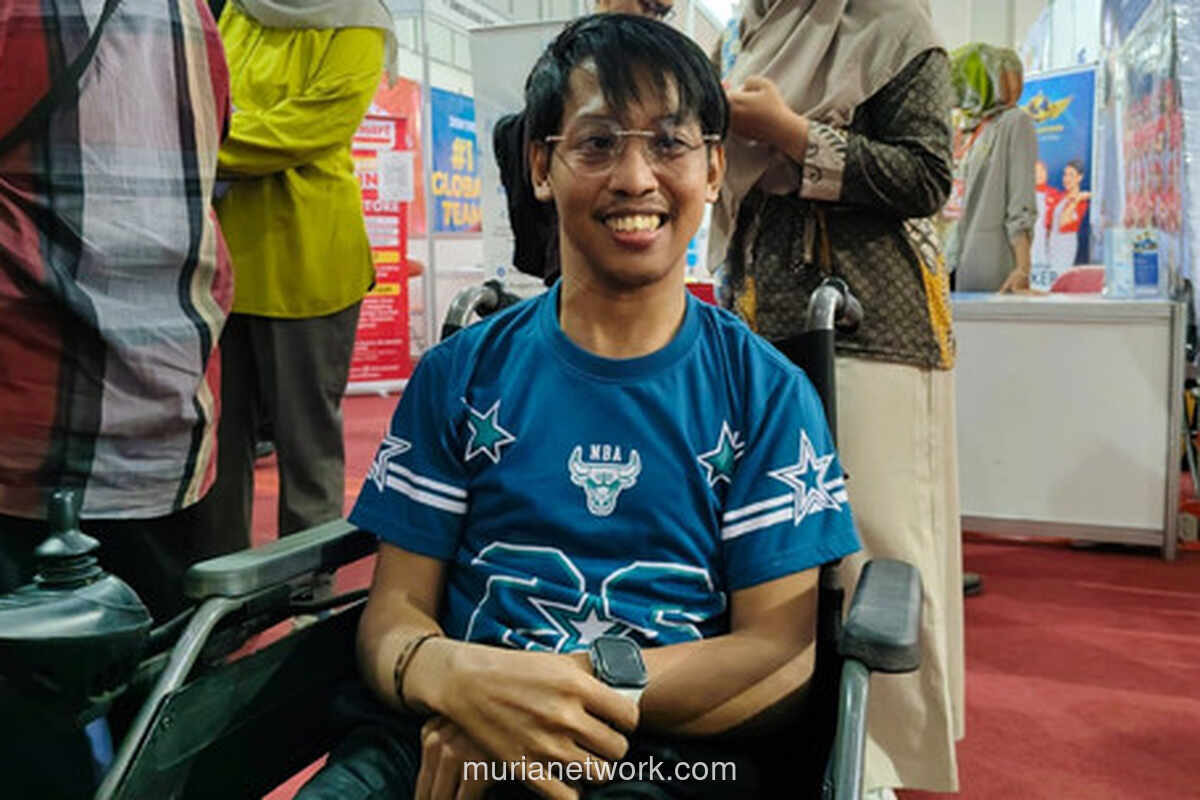 Di Kursi Roda Elektrik, Yuda Berburu Lowongan Kerja di Job Fair Yogyakarta