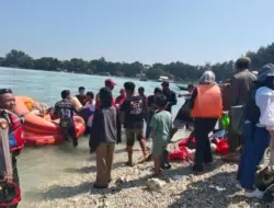 KM Makmur Jaya Mati Mesin di Perairan Pulau Pari, 150 Penumpang Dievakuasi