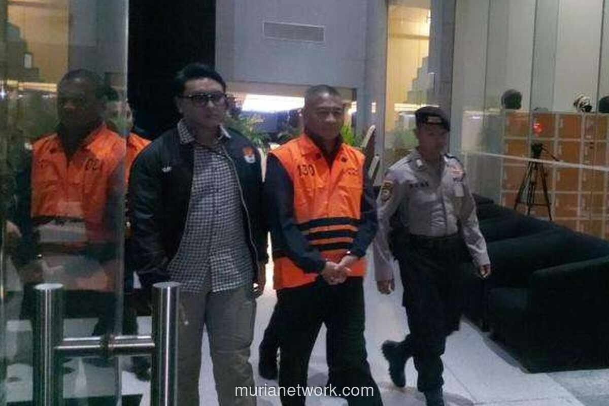 KPK Periksa Kepala BPKAD Tulungagung Terkait Perantara Penerimaan Uang Bupati