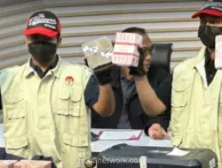 KPK Sita Barang Bukti Rp2,7 Miliar dari OTT Bupati Pemalang