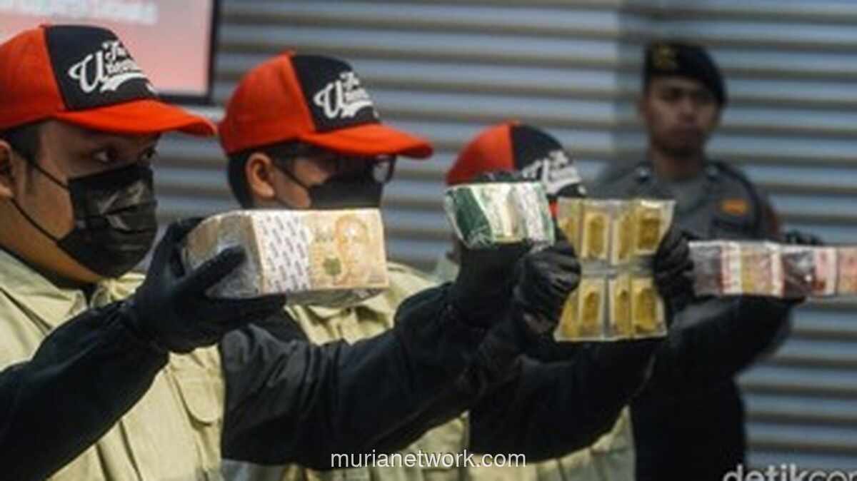 KPK Sita Barang Bukti Rp 21,2 Miliar dari Bupati Sukoharjo, Termasuk 2,5 Kg Emas