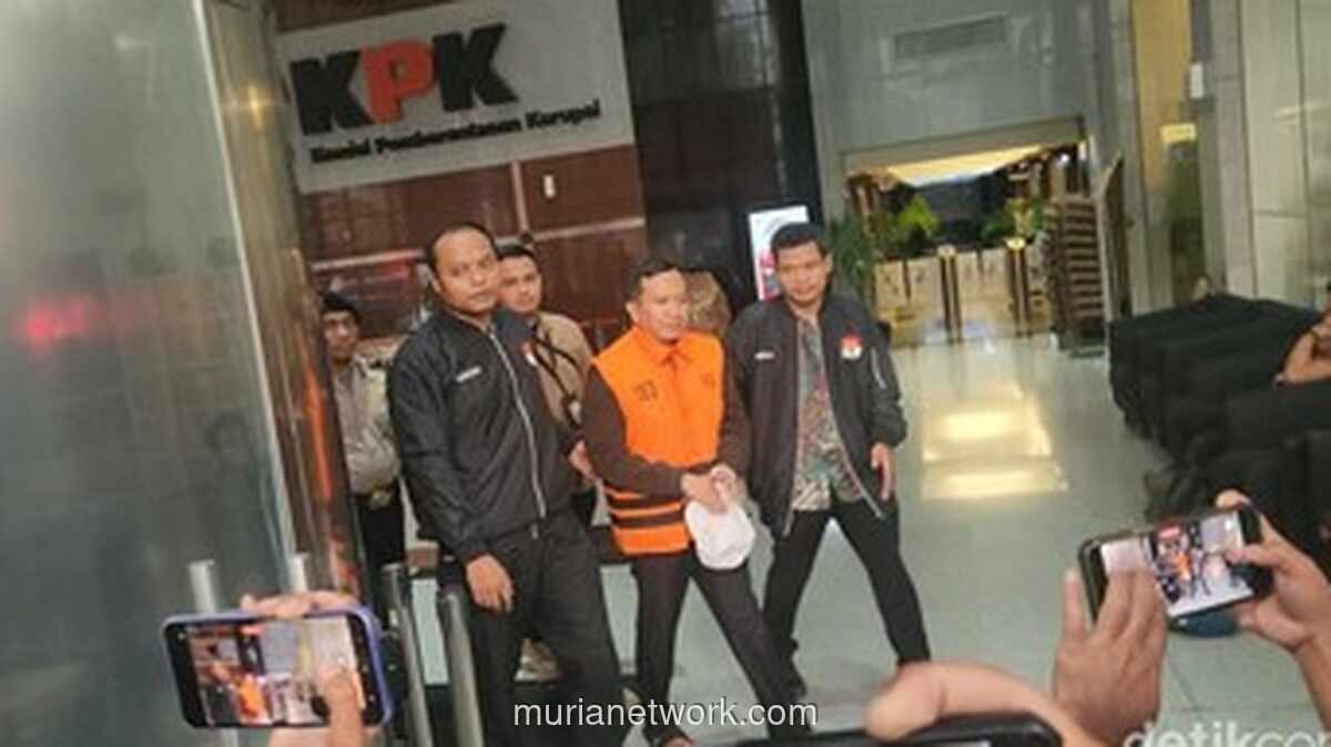 KPK Tahan Anggota DPRD Jatim Moch Mahrus dalam Kasus Suap Dana Hibah Pokmas