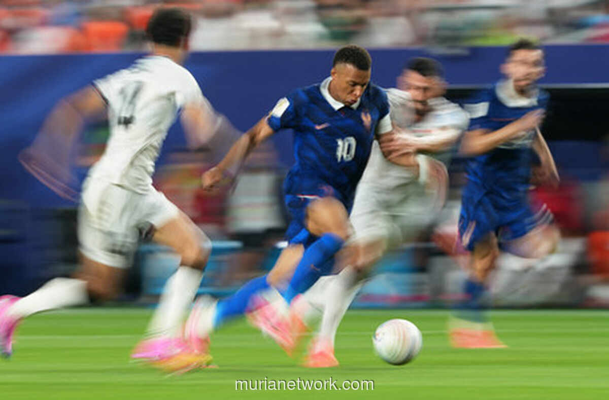 Kylian Mbappe Cetak Sejarah, Pertahankan Sepatu Emas Piala Dunia 2026