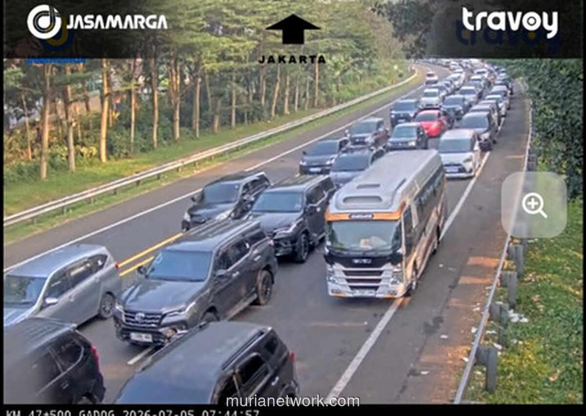 Kemacetan Mengular di Puncak, Contraflow Diberlakukan di Tol Jagorawi